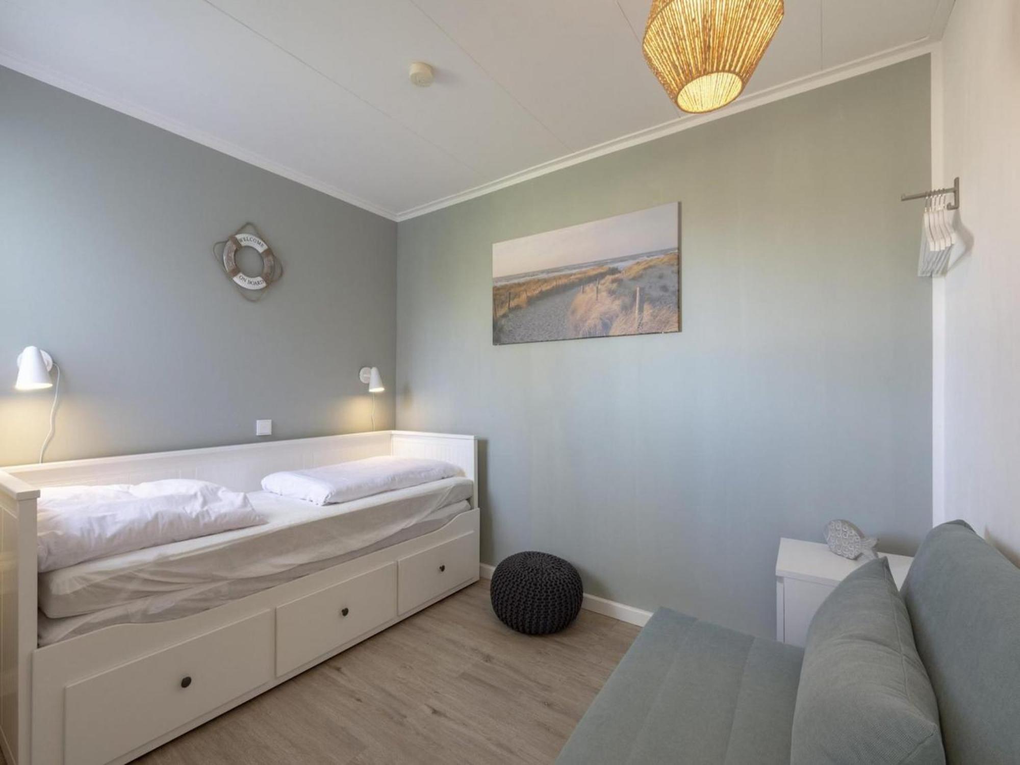 Modern Holiday Home With Large Garden Sint Maartensvlotbrug ภายนอก รูปภาพ