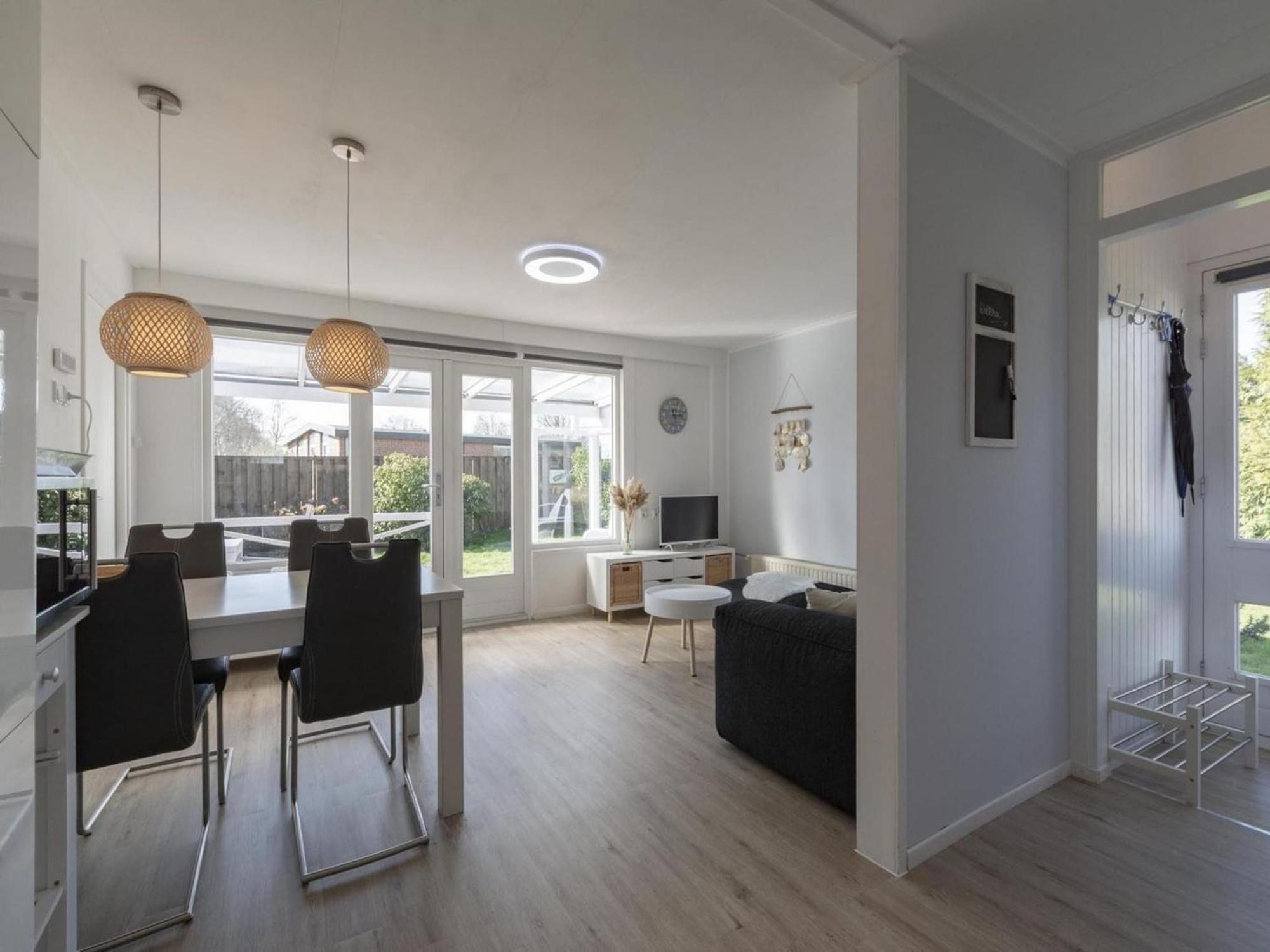Modern Holiday Home With Large Garden Sint Maartensvlotbrug ภายนอก รูปภาพ